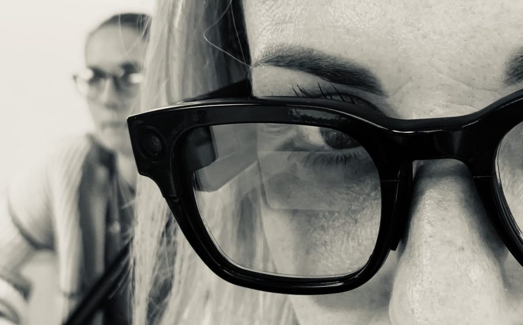 AR smart glasses replacing mobile phones